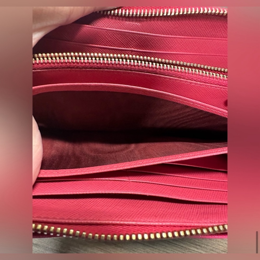 Authentic Prada Saffiano Pink Leather Bow Zip Around Wallet - Picture 5 of 11